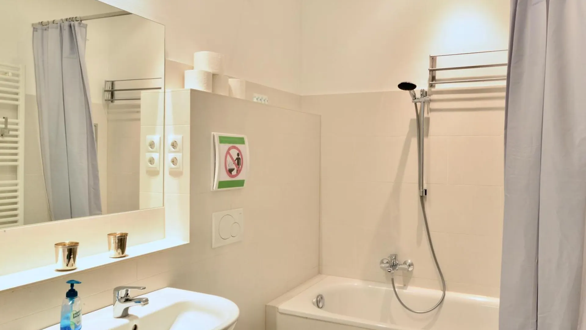 Apartment Central & Charming Viennese Flat