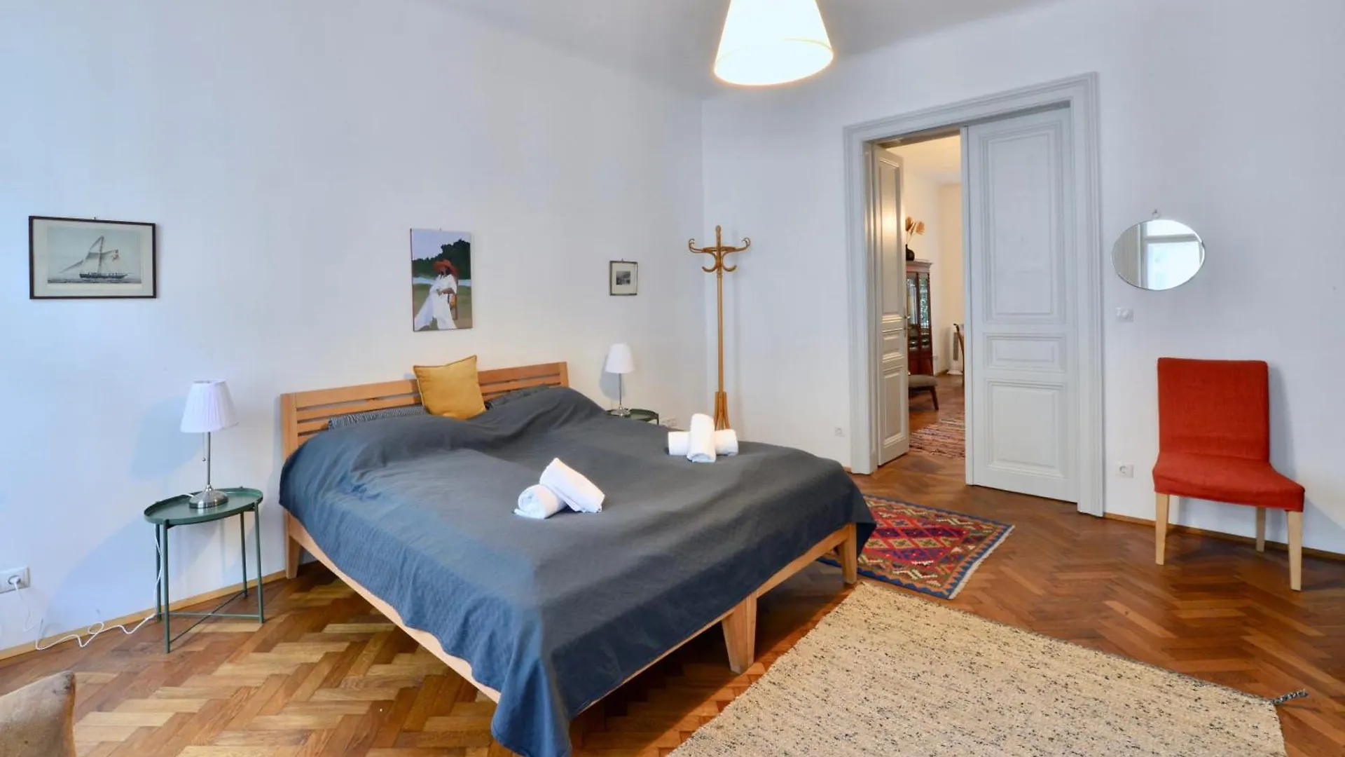 Central & Charming Viennese Flat Apartment Vienna