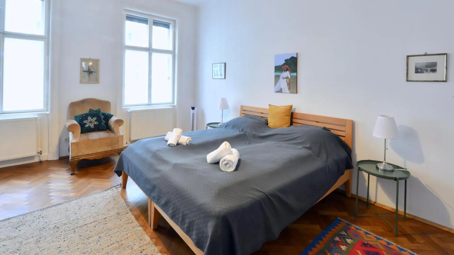 Central & Charming Viennese Flat